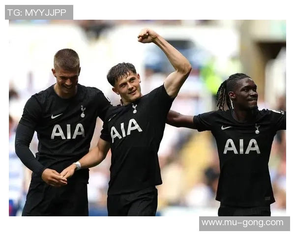 热刺逆转尤文图斯友谊赛精彩瞬间引发争议判罚全场沸腾